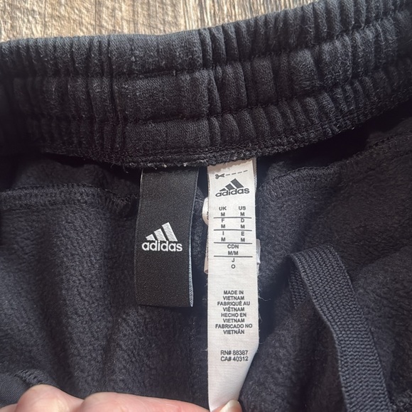 Adidas Mens Black Sweat Shorts Size Medium - Picture 6 of 7
